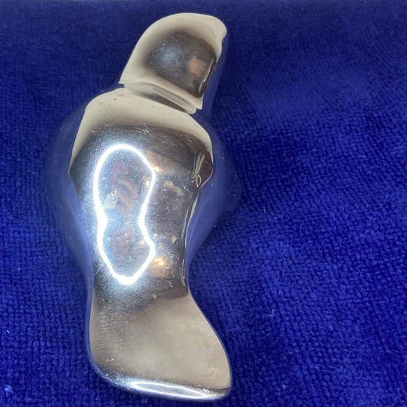 Vintage HOSELTON Beaver Made In CANADA Paperweight Sculpture Retro Sleek 955 - Picture 3 of 7